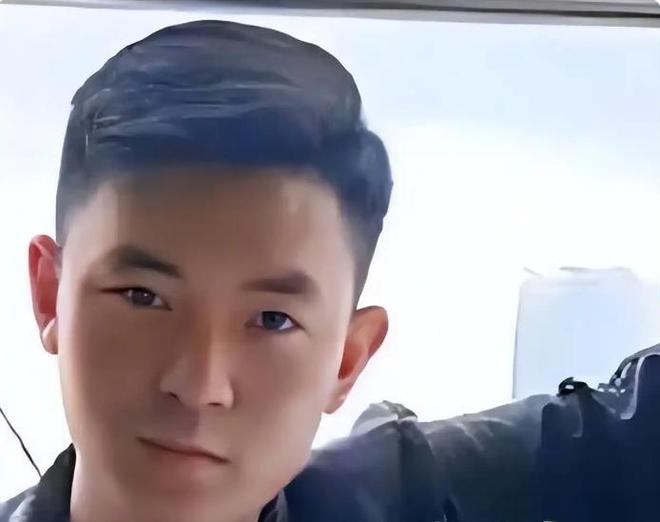 妈近况曝光！摆摊卖甜品想踏出重生第一步麻将胡了2模拟器“重庆姐弟坠亡案”妈(图6)