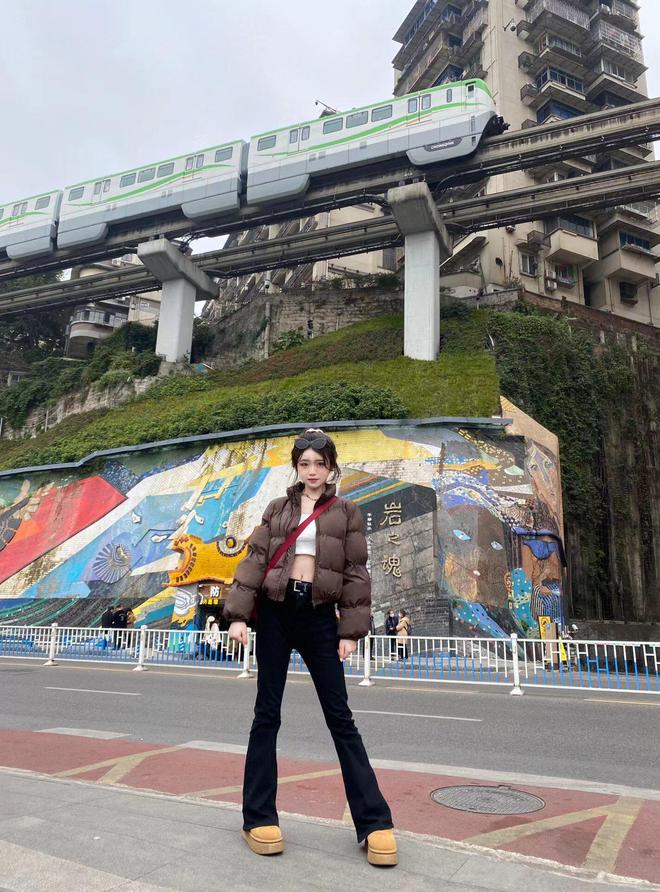 晚攻略驴友实测景点+费用省心省力看这篇PG电子麻将胡了2025最新重庆四天三(图4)